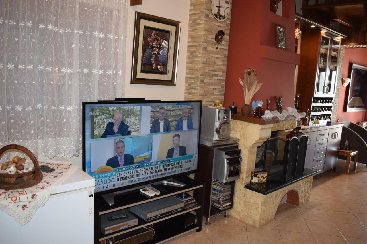 Δημήτρης Κωνσταντίνου Βίλα Σούρπη Εξωτερικό φωτογραφία
